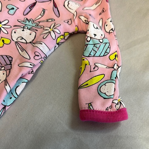 The Children's Place - NWOT - One Piece footed sleeper with Rabbit Design - Picture 5 of 5